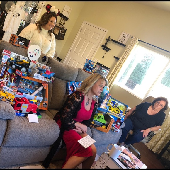 Poshmark 9th Virtual Birthday Party was Awesome